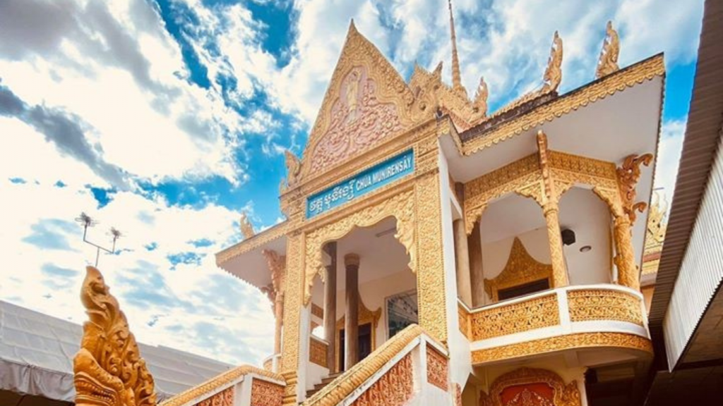 Lối kiến trúc độc đáo của Chùa Munir Ansay