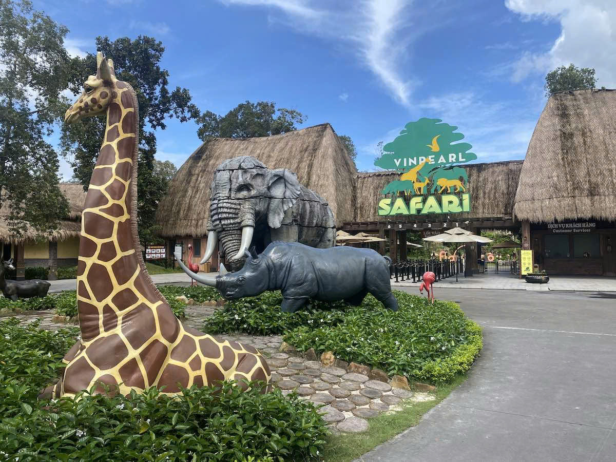 Vinpearl Safari Du Lịch tháng 10
